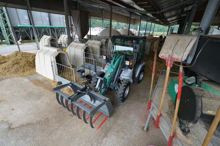Mini-chargeuse Kramer KL12.5 - 1,6t - 4 roues directrices - Compacte et polyvalente_5