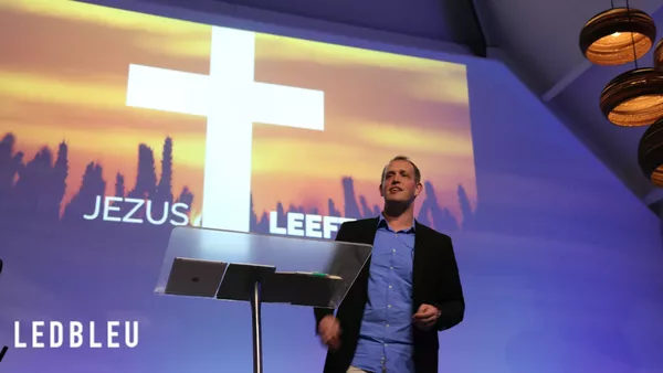 Ecran d'intérieur LED PANTHERE pour églises - COB 2K - Pack -108