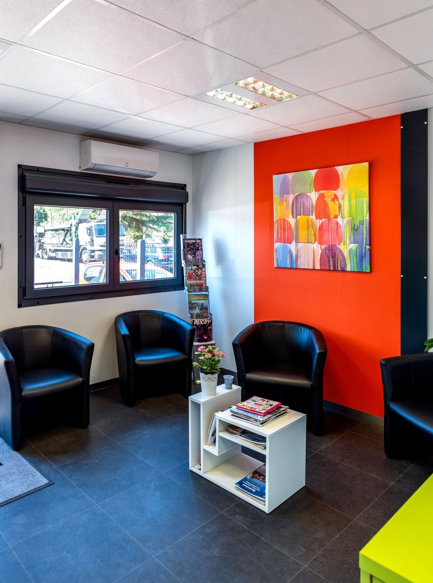 Bureaux modulaires d'occasion écologiques, rapides à monter et abordables - Disponible en achat ou en location courte/longue durée_5