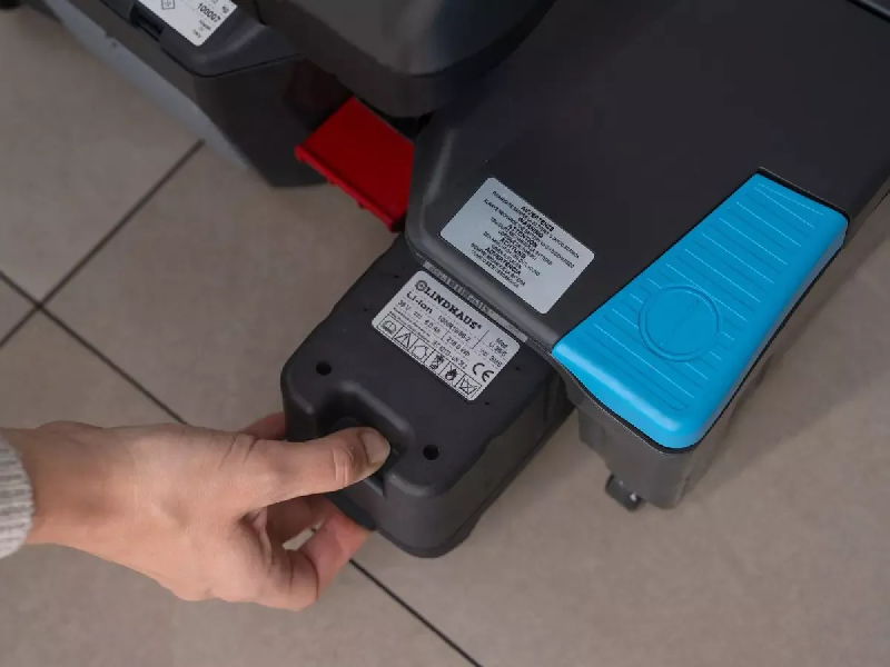 Lindhaus LW35 Flexy : Autolaveuse professionnelle maniable à batterie_5