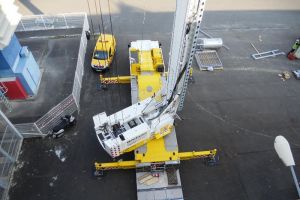 Grue Liebherr MK88 adaptée aux travaux de construction en hauteur