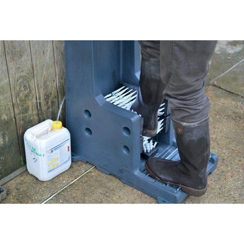 Lave-bottes manuel et électrique - Fabrication allemande - Polyéthylène avec cuve de récupération - Acier inox et caillebotis plastique_5
