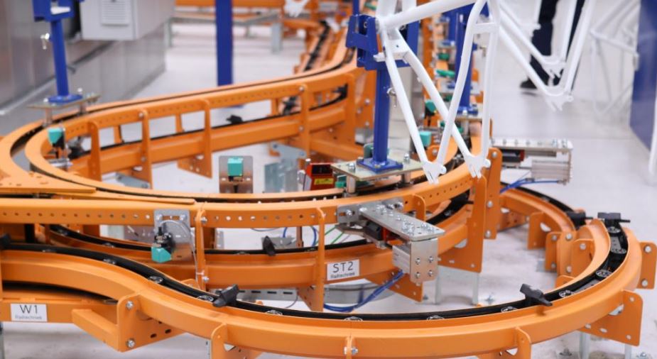 Convoyeur au sol F1 Power & Free - Charge jusqu'à 300 kg - Composants interchangeables T1_5