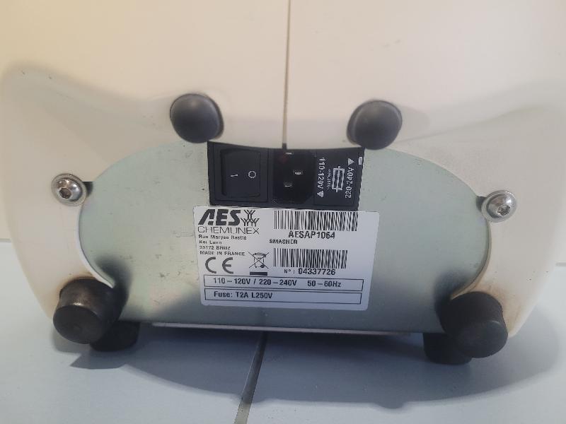 Broyeur / Blender / Mixer d'échantillons AES SMASHER_5