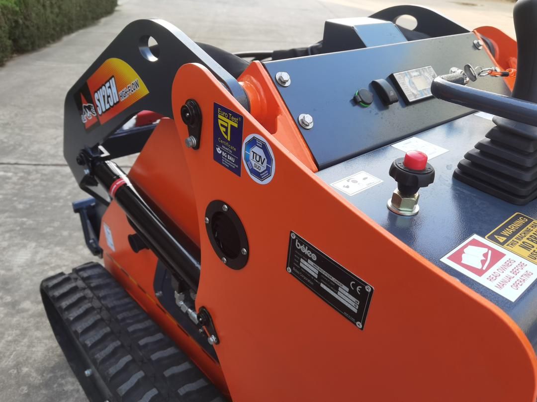 Mini chargeuse à chenilles porte outils 25cv kubota_5