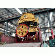 Concasseur giratoire adapté aux carrières et industries minières