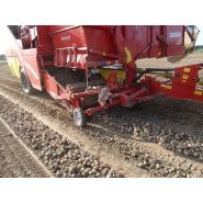 Machine agricole avec séparateurs XXL pour performances accrues