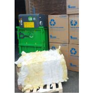 Presse à balles moyenne V8 pour plastique - Compactage efficace des films, contenants et plastiques souples._5