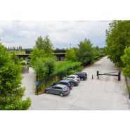 Barrière de sécurité pour stades et parcs d'affaires avec options de maintenance