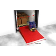 Quai de déchargement conçu pour éviter les dommages aux marchandises