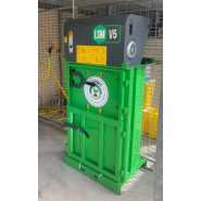 Petite presse à balles verticale - Compacteur pour grande distribution et supermarchés - fluidité et volume. Petite presse à balles verticale - Compacteur pour grande distribution et supermarchés - fluidité et volume.