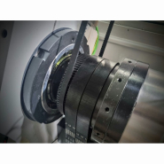 Tour CNC à banc incliné - MICROCUT LT52 - Compact, rigide et précis avec broche 5000 tr/min_5