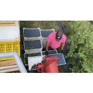Récolteuse de myrtilles OSKAR 4WD Plus - Jagoda JPS Agromachines avec tête à secousses horizontales et moteur Doosan Stage V_5