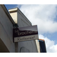 Panneaux de façade sur mesure, pour une identification immédiate de votre marque, métier ou savoir faire - Ouest Enseigne_5