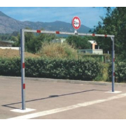 Portique limiteur de hauteur pivotant en acier - Traverse haute pivotante - Hauteur hors sol 2200 mm - Largeur 5000 mm_5