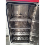 Incubateur réfrigéré BCR240 avec dimensions compactes