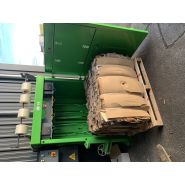 Presse à balles haute capacité V16 pour glassine - Compactage propre des supports siliconés recyclables._5