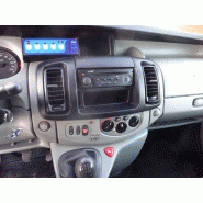 Ambulance Renault Trafic trois tons avec contrôle technique à jour