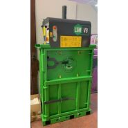 Presse à balles moyenne V8 pour glassine - Gestion simplifiée des supports d'étiquetage._5