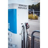 Borne professionnelle fabriquée en France avec plusieurs services intégrés