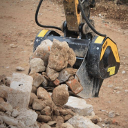 Godet concasseur MB-C50 S4 pour pelles hydrauliques et tractopelles_6