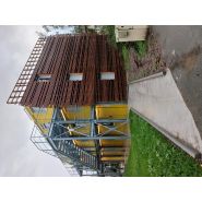 Module préfabriqué avec plafond laqué blanc nervuré