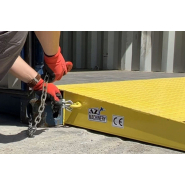 Rampe d'accès galvanisée pour conteneur au sol - Capacité 6,5T - AZ Ramp HCRN-065 GAV - Acier galvanisé et norme CE_5