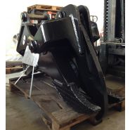 Croque souche pour pelle de 12 à 30 tonnes_5