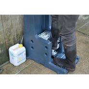 Lave-bottes manuel et électrique - Fabrication allemande - Polyéthylène avec cuve de récupération - Acier inox et caillebotis plastique_5