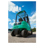 Chariot élévateur électrique compact Mitsubishi 3000 kg - 4 roues, 80 V, pneus pleins souples_5