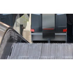 STEP 110 nettoyage des escalators