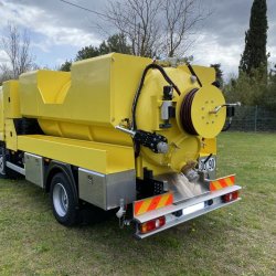 Combiné hydrocureur 8.5T - Débouchages grandes capacités et pompage de fosses - De 90L/min à 175 bars à 37L/min à 400 bars - Cuve 4500L et Fuso Canter 8,5T
