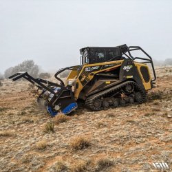 Broyeur forestier Série SS-Q - marteaux fixes pour chargeuse 50 à 90 CV - diamètre de broyage jusqu'à 12 cm
