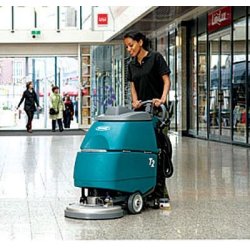 T2 Autolaveuse TENNANT autotractée alimentée par batterie