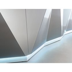 Banque d'accueil verre et lumière aux lignes épurées - ALPA