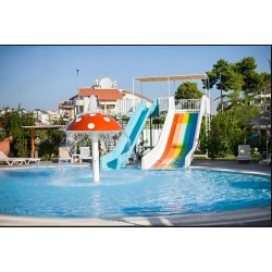 Toboggan aquatique - Conception et fabrication - Jeux ludiques pour piscine