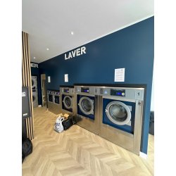 Laverie automatique intérieure en libre service