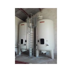 Cuve vinicole en fibre de polyester sur pieds - Capacité de 50 HL à 300 HL - Fabrication française