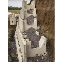 Bloc modulaire droit ou incliné à à 15° ou 22°, sans fondation béton - BETOTITAN XL - Pomel Beton