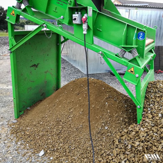 Crible stationnaire DB25 - pliable et transportable, rendement 7-25T/h, 580kg_6