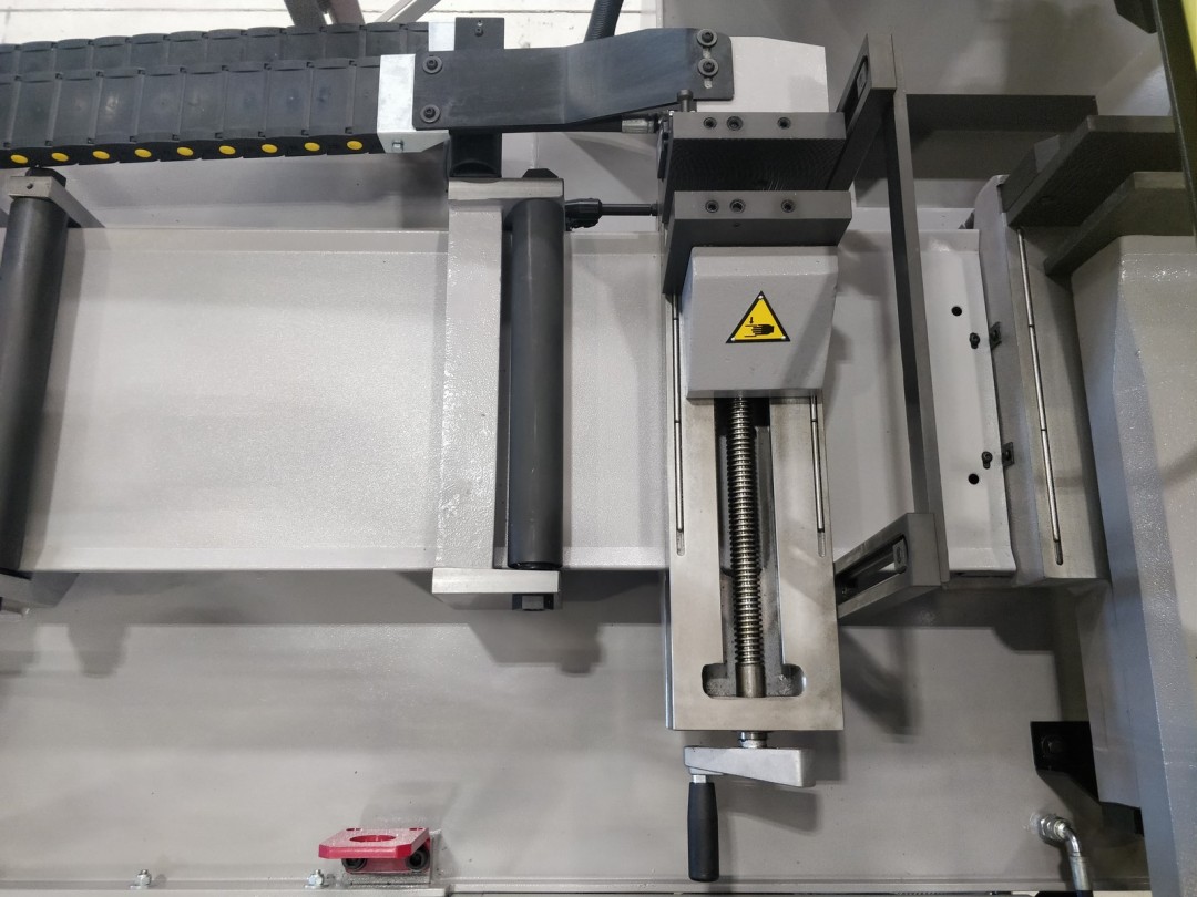 Scie à ruban automatique FMB - Zeus, Jupiter et Pegasus - Capacité 260 à 330 mm - Coupes angulaires jusqu'à +60°_6