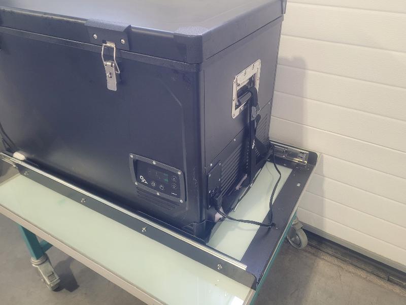 Glacière / congélateur électrique à Compression INDEL B STEEL TB74 - Vesna_6