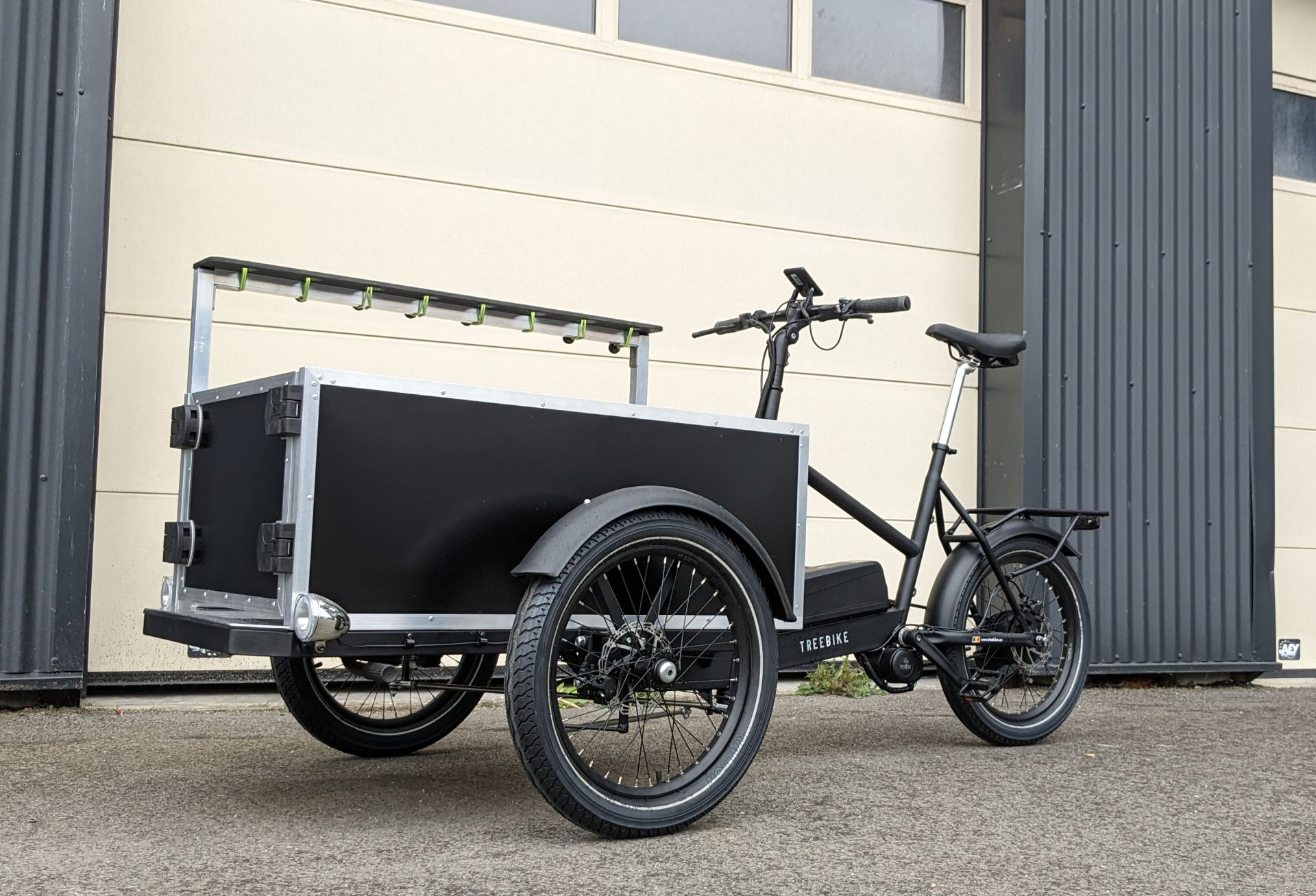 Triporteur ergonomique, robuste et innovant pour l'entretien des voiries, parcs et jardins_6