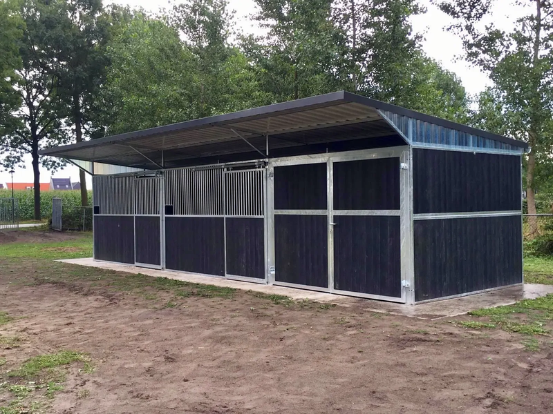 Boxes extérieur avec toit pentu - Écurie extérieure pour chevaux avec toit en appentis ou à pignon_6