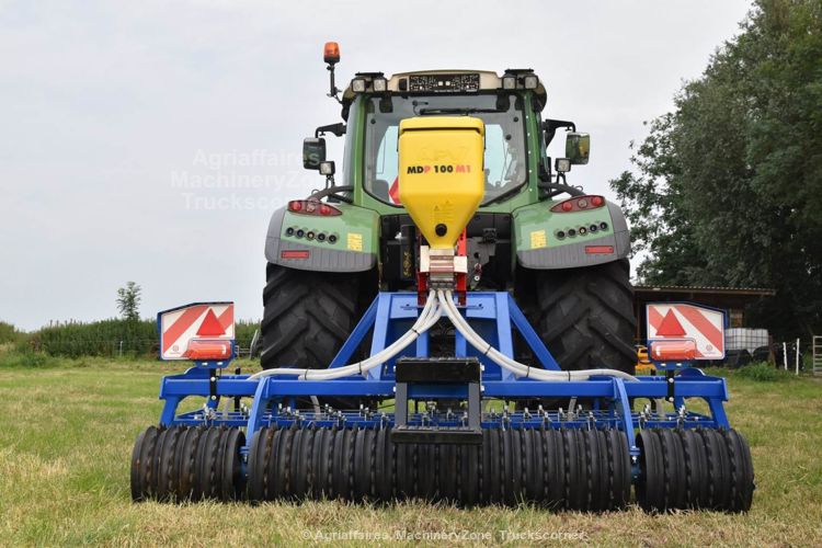 Herse émousseuse et régénérateur de prairie avec rouleau Cambridge - Landstal LST GRASSER 600_6