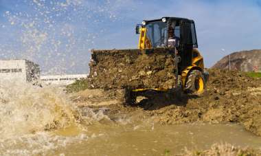 Chargeuse VF 2.63 C Venieri - moteur longitudinal - 4500 kg - godet 0.7 à 1.0 m³ - 50 CV_6