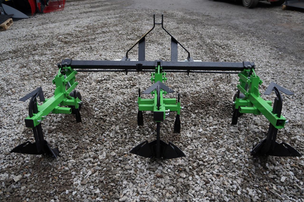 Bineuse butteuse 3 rangs multifonction pour tous travaux sur les cultures - Bomet HAU BOM 3 R_6