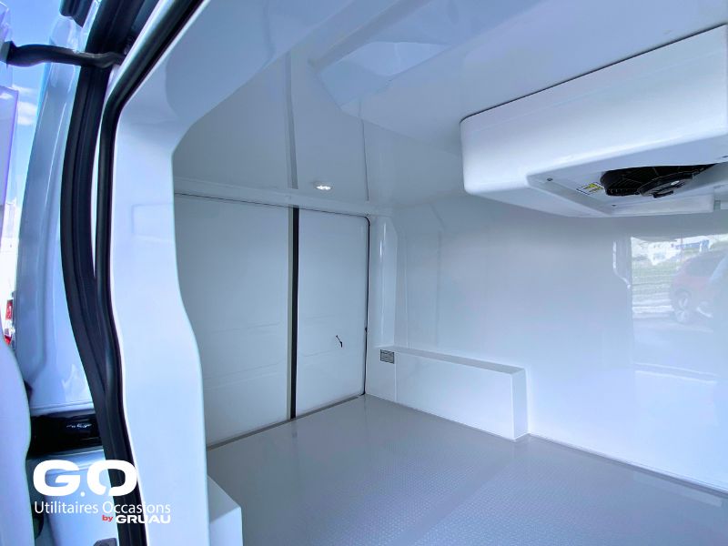 Fourgons Compacts Frigorifiques Isotherme - Reconditionnés à neuf - Renault Trafic, Nissan Primastar, Citroën Jumpy, Peugeot Expert_6