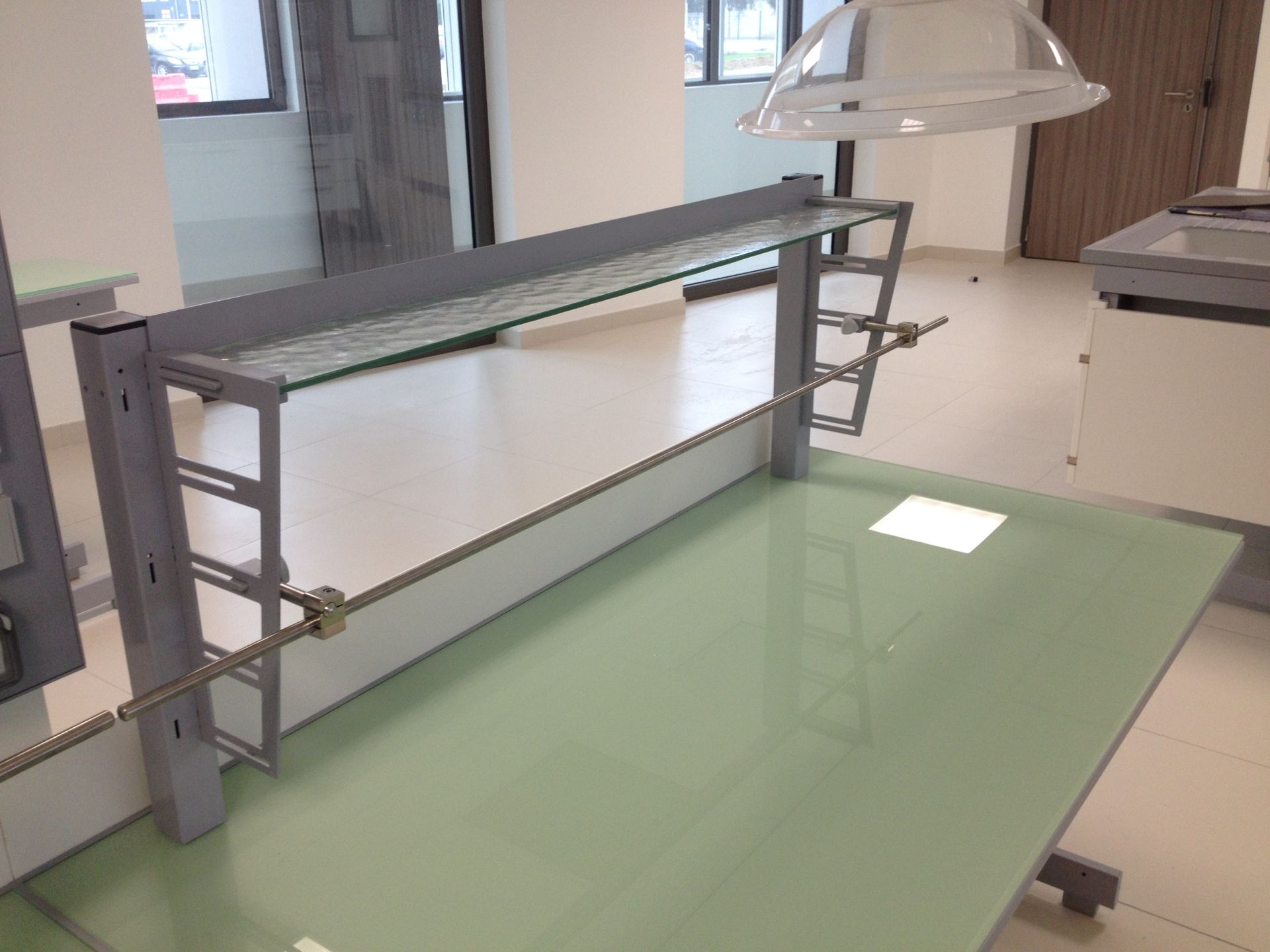 Paillasses de laboratoire pour  toutes les exigences en matière de poste de travail de laboratoire_5