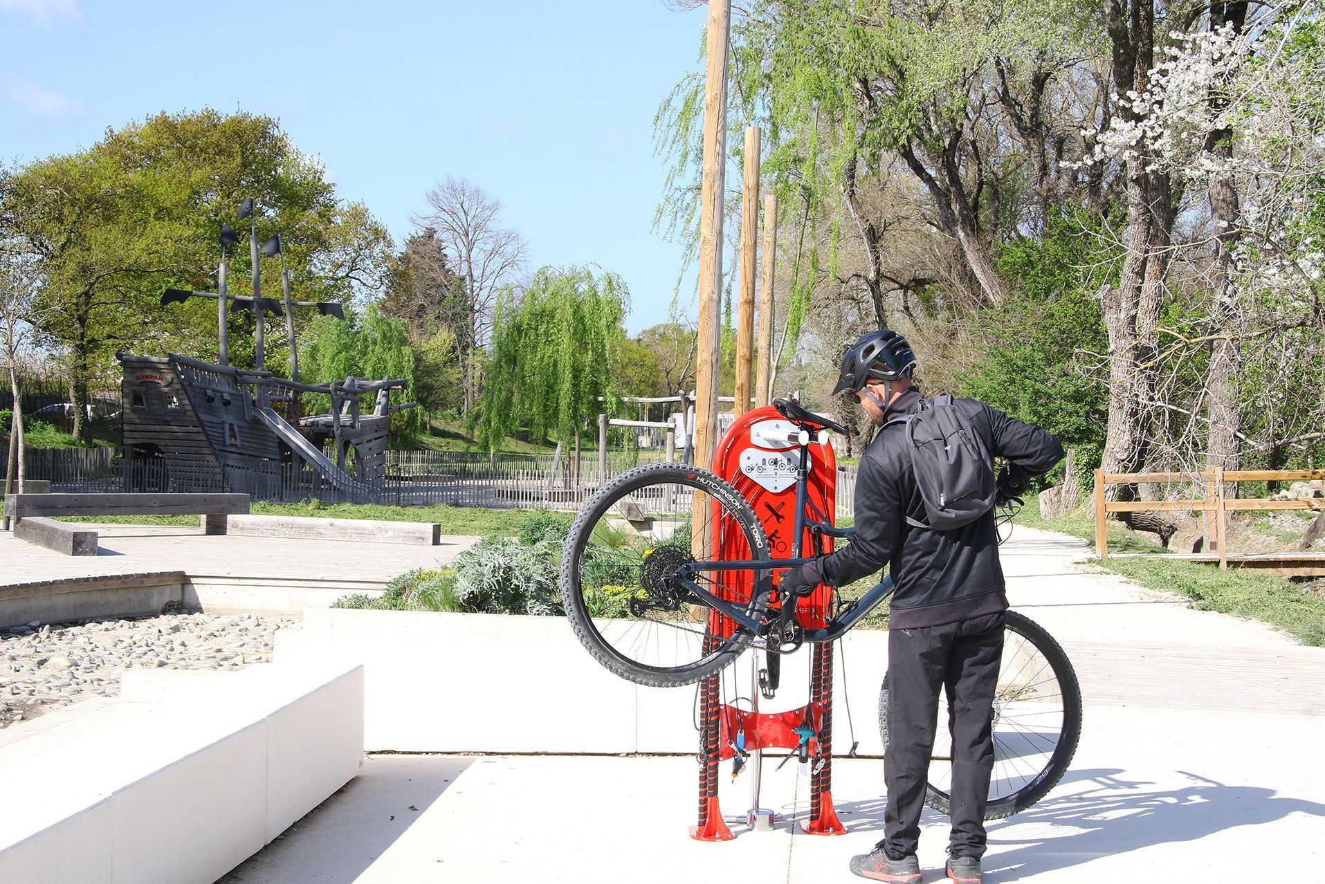 Station de réparation, gonflage vélo universelle_7